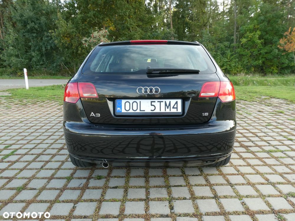 Audi A3 Sportback 1.6 Attraction - 4