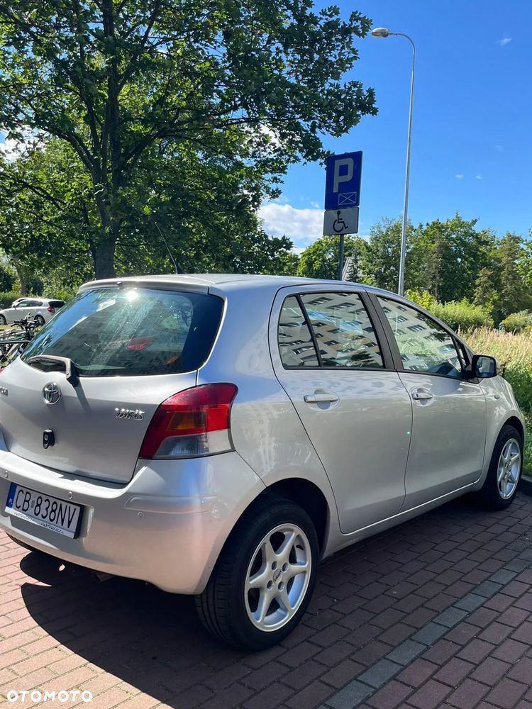 Toyota Yaris - 7