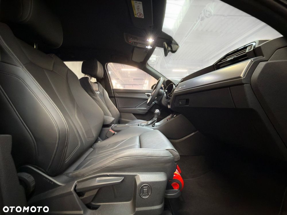 Audi Q3 - 22