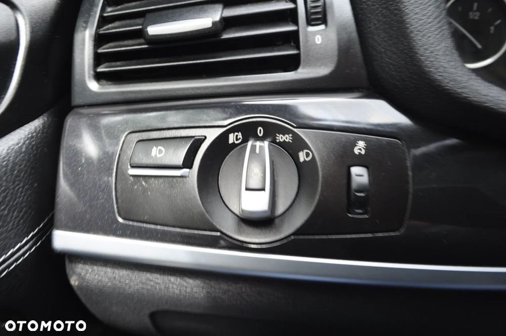 BMW X3 xDrive28i - 16