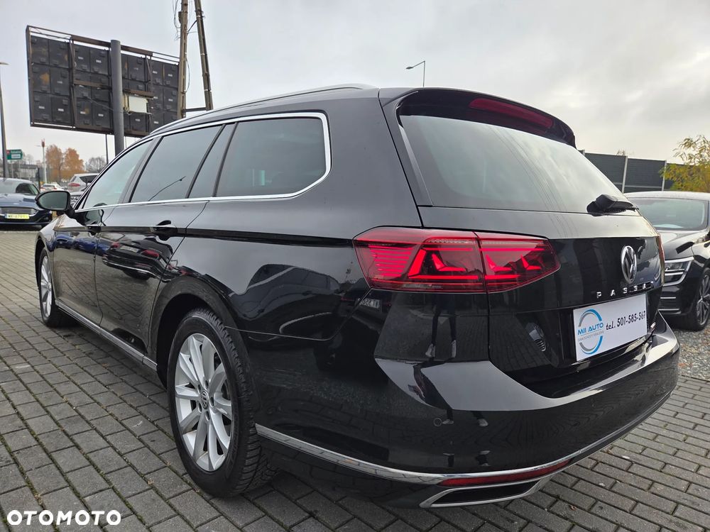 Volkswagen Passat 2.0 TDI Bi-Turbo BMT 4Mot Highline DSG - 11