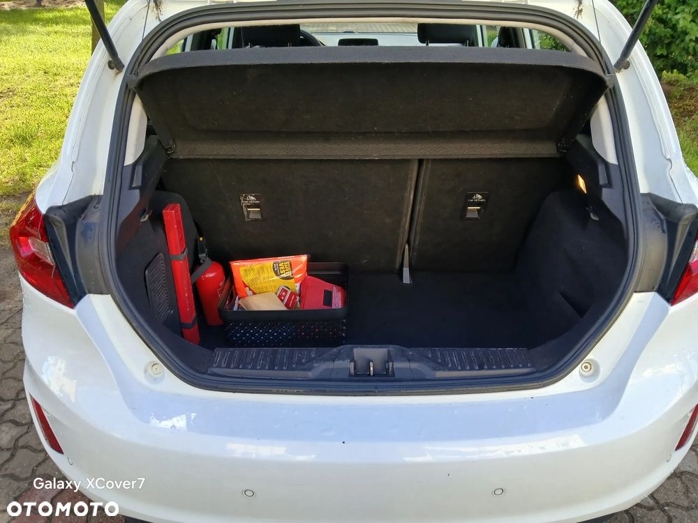 Ford Fiesta 1.1 SYNC Edition - 12