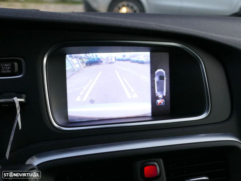 Volvo V40 1.6 D2 Momentum - 19