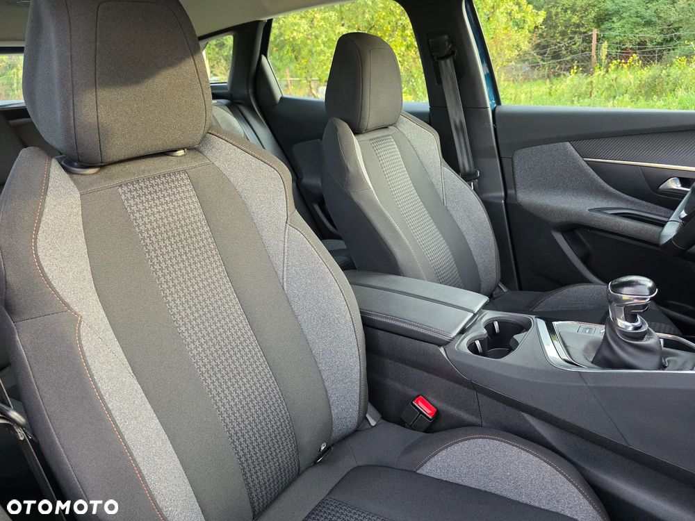 Peugeot 3008 BlueHDi 130 Stop & Start Active Business-Paket - 26