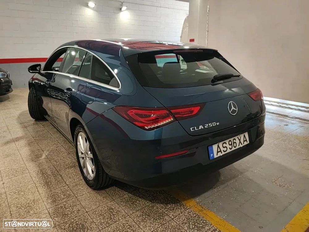 Mercedes-Benz CLA 250 e Shooting Brake Style Plus - 2