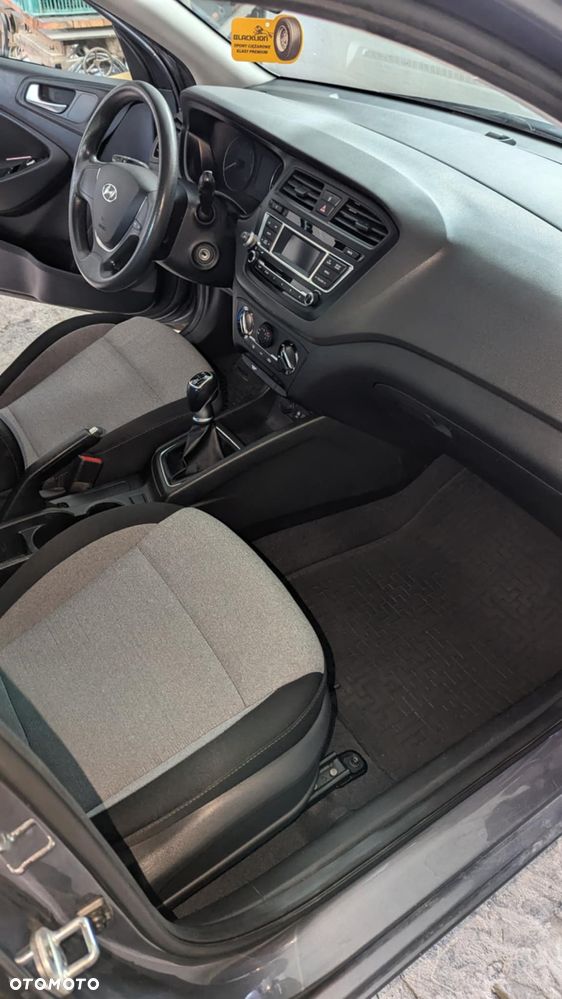 Hyundai i20 1.1 CRDi BlueDrive Comfort - 12