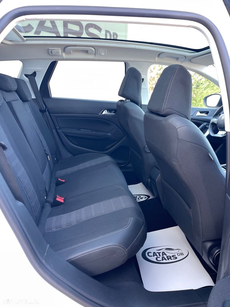 Peugeot 308 BlueHDi FAP 130 EAT6 Stop & Start Allure - 23