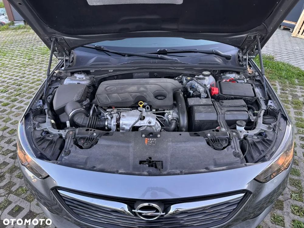 Opel Insignia - 12
