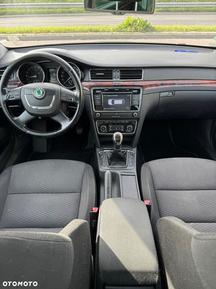 Skoda Superb 2.0 TDI Elegance - 14