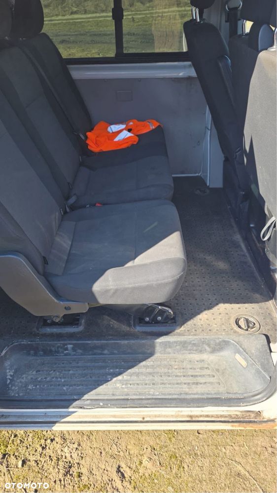 Volkswagen Transporter - 5