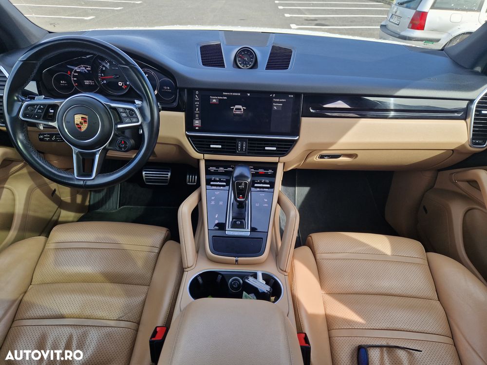 Porsche Cayenne S - 11
