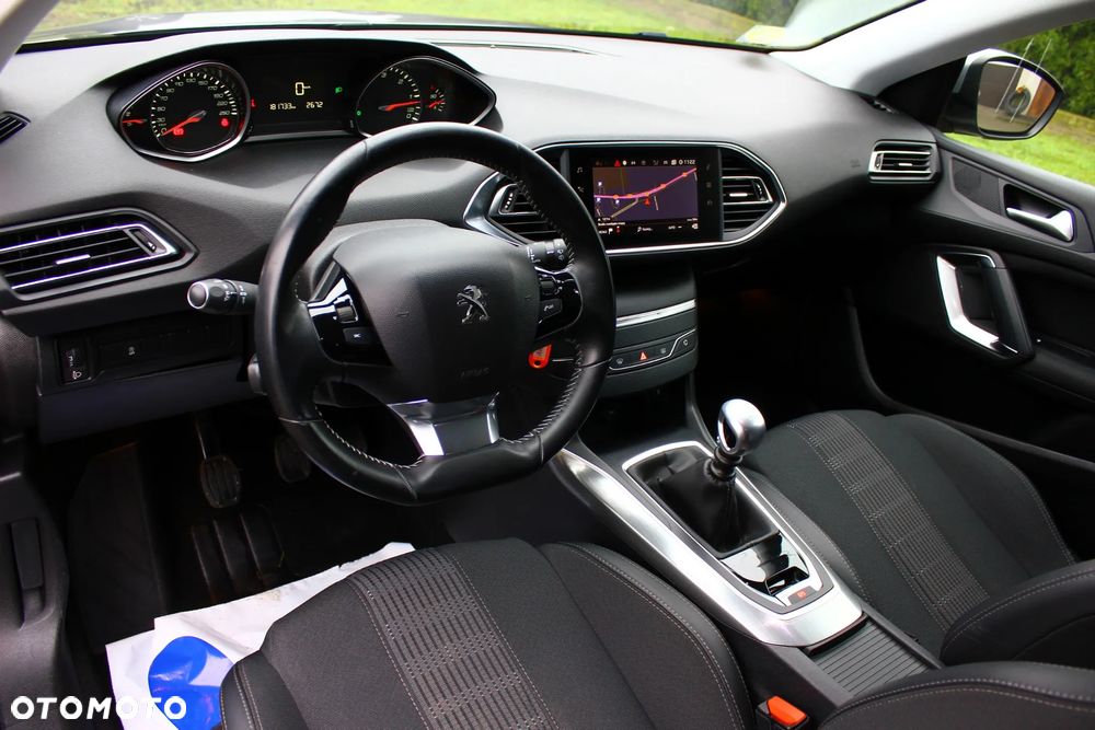 Peugeot 308 BlueHDi FAP 130 Stop & Start Allure - 24