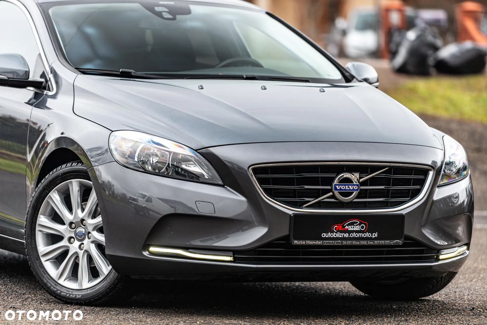 Volvo V40 D2 Momentum - 9