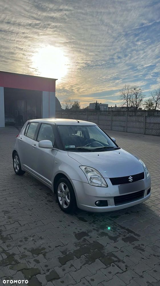 Suzuki Swift 1.3 Comfort - 1