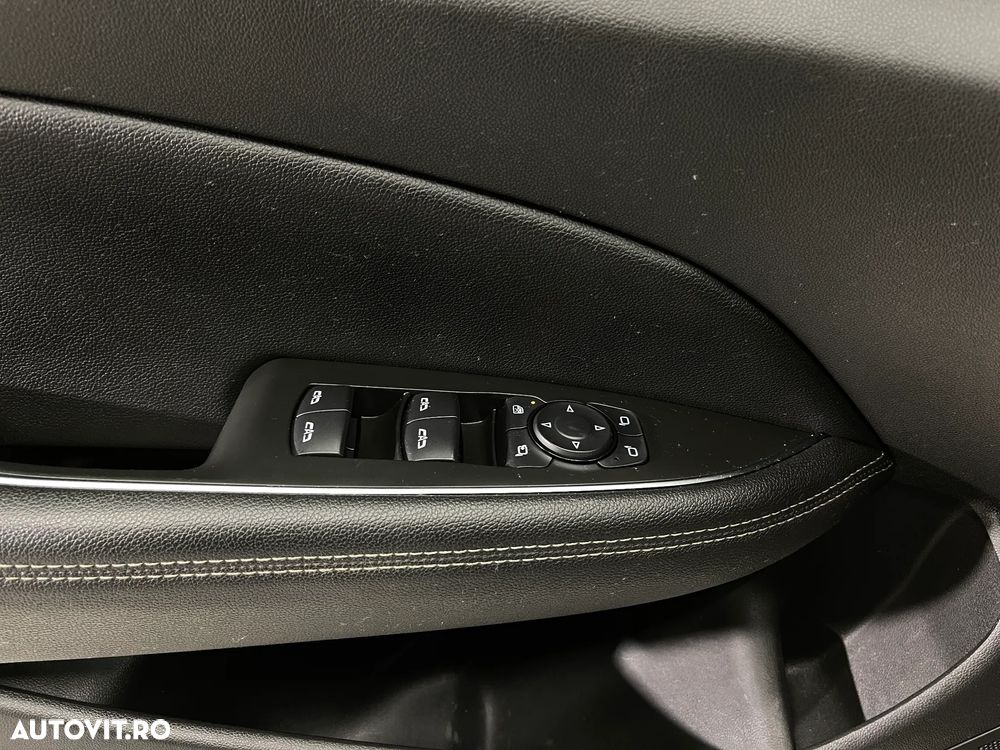 Opel Insignia Grand Sport 2.0 Start/Stop Aut. Elegance - 21