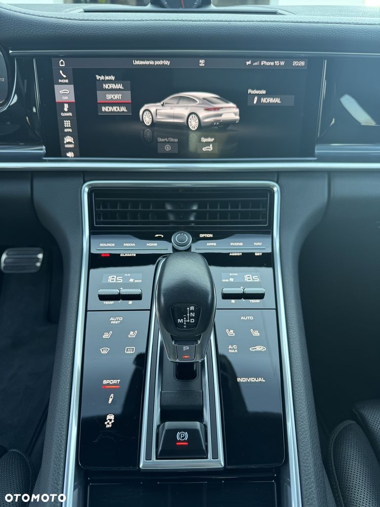 Porsche Panamera - 15