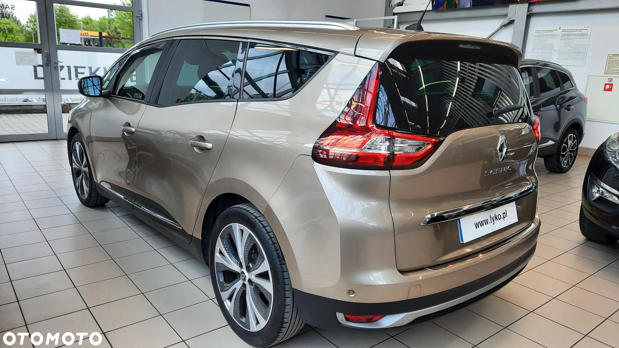 Renault Grand Scenic - 6