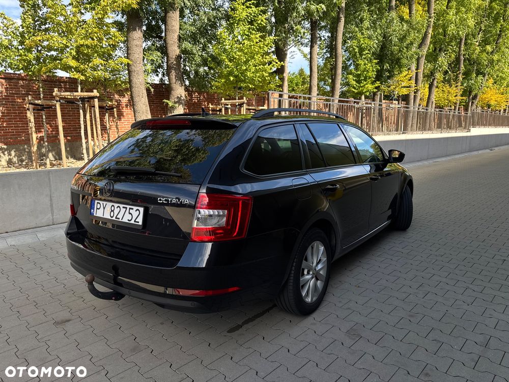 Skoda Octavia 2.0 TDI Ambition DSG - 6
