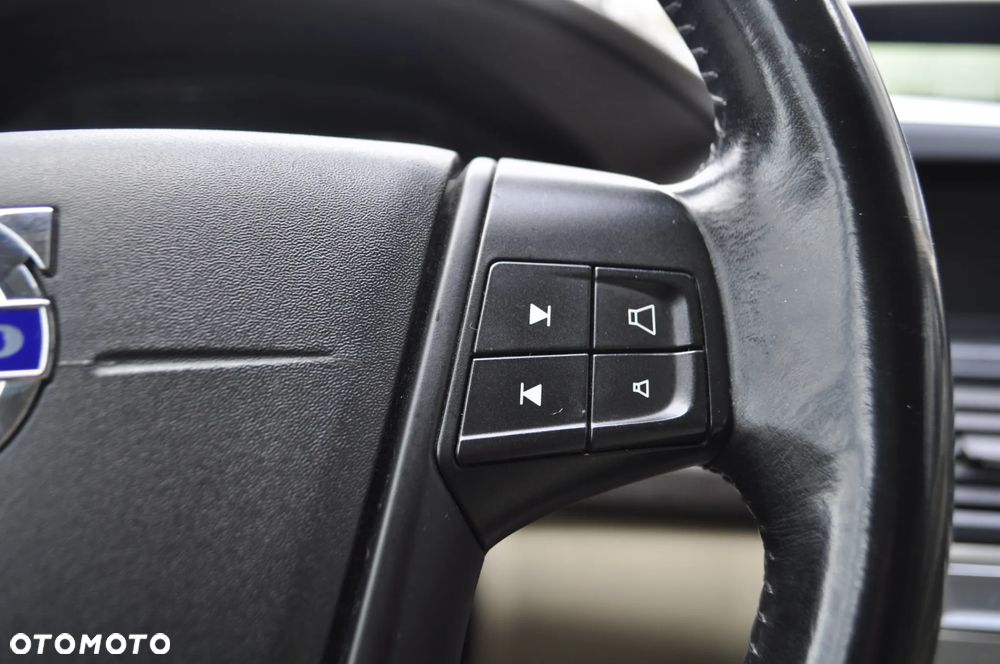 Volvo XC 60 2.4D AWD - 13