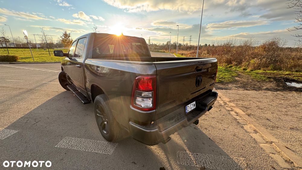 RAM 1500 5.7 Crew Cab Bighorn - 8