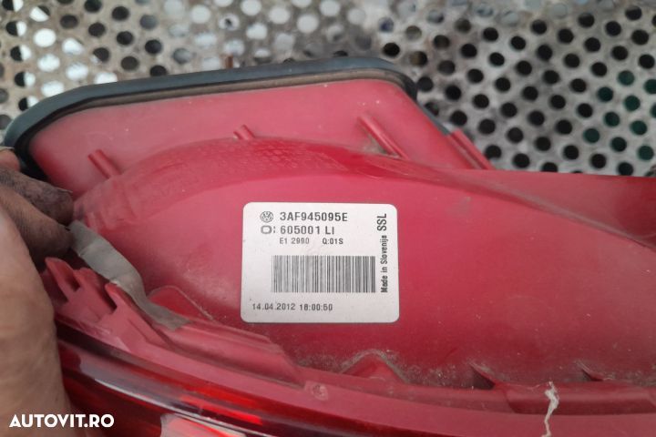 Lampa / Tripla stop stanga pe aripa COMBI 3AF945095E Volkswagen VW Pa - 2