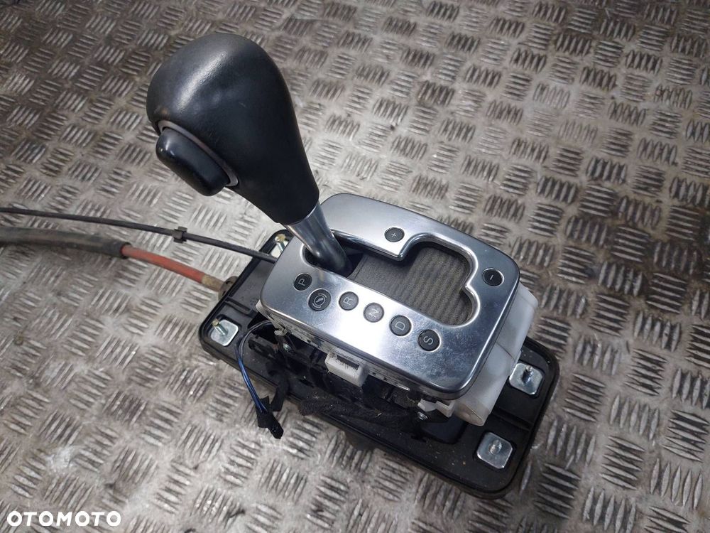 LEWAREK ZMIANY BIEGÓW AUTOMAT + LINKA AUDI A4 B7 2.0 TFSI 8E1713111AA - 2
