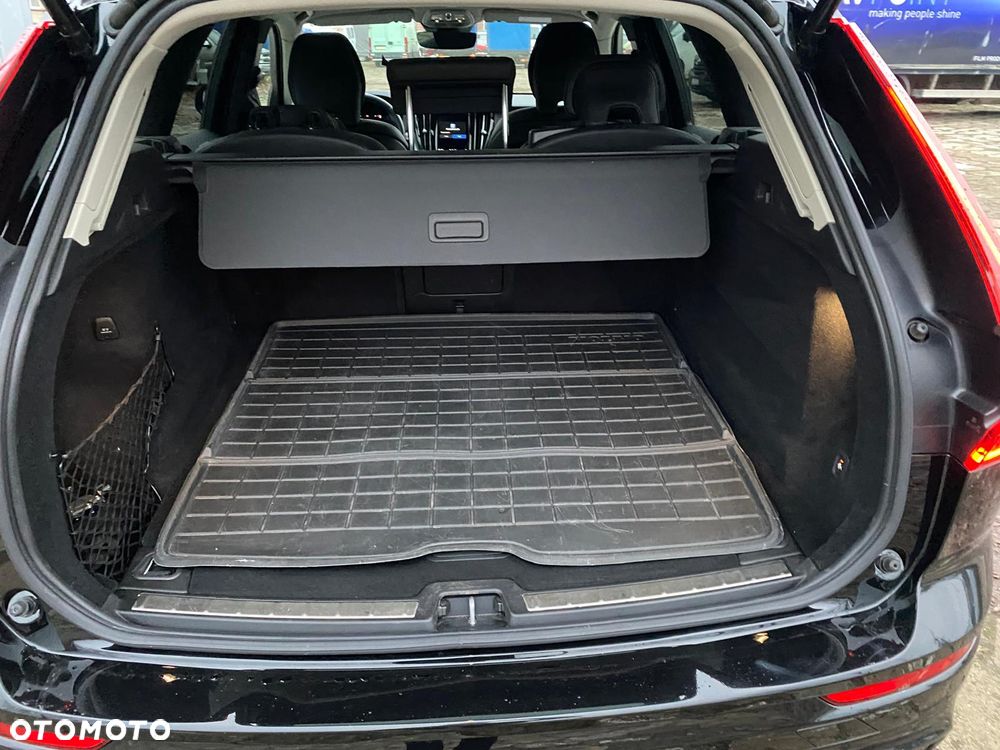 Volvo XC 60 B4 D Ultimate Dark - 13