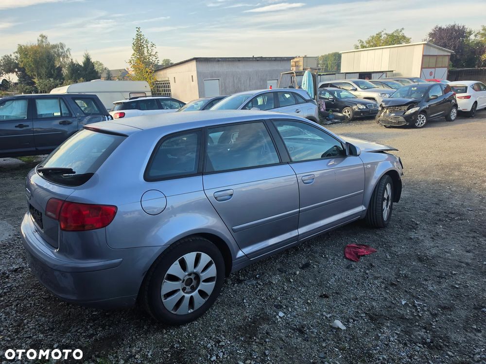 Audi A3 Sportback - 3
