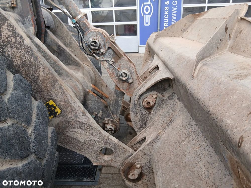 Volvo L180H ŁADOWARKA KOŁOWA - 24
