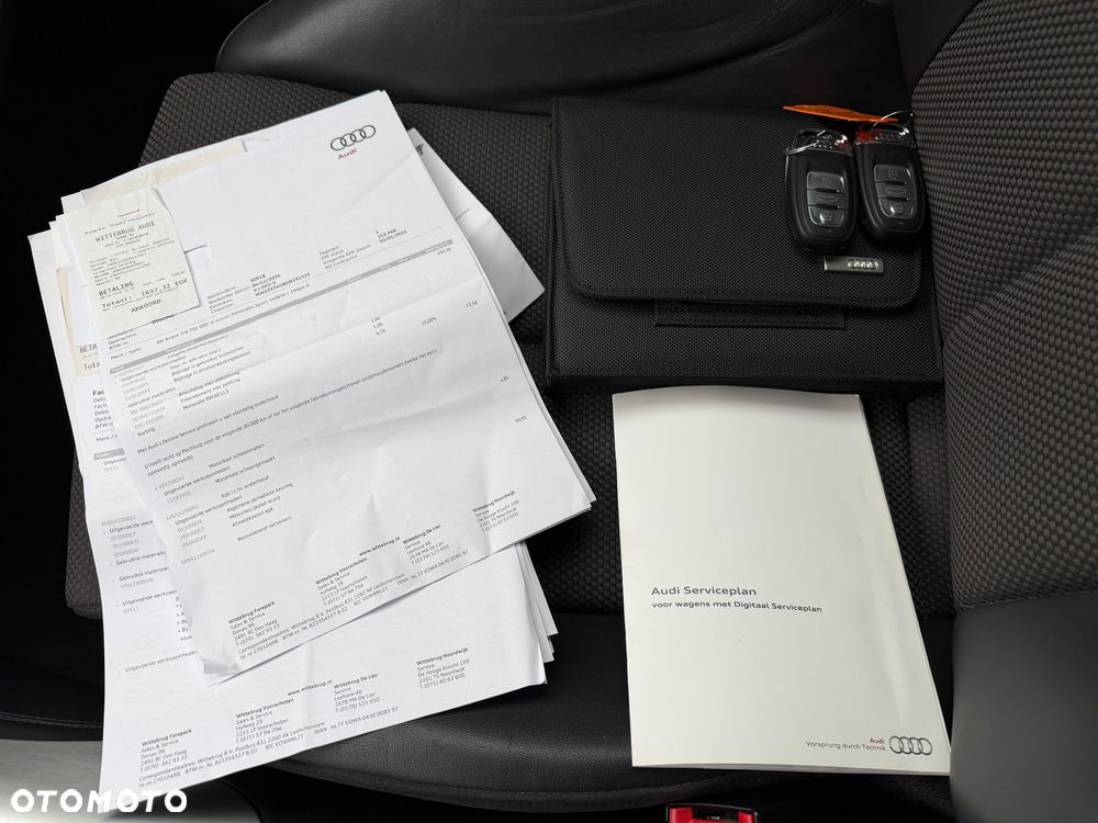 Audi A6 Avant 2.0 TDI Ultra S tronic - 40