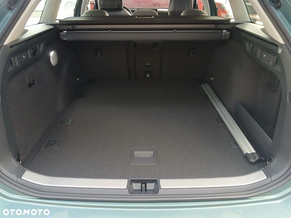 Volkswagen Passat - 35