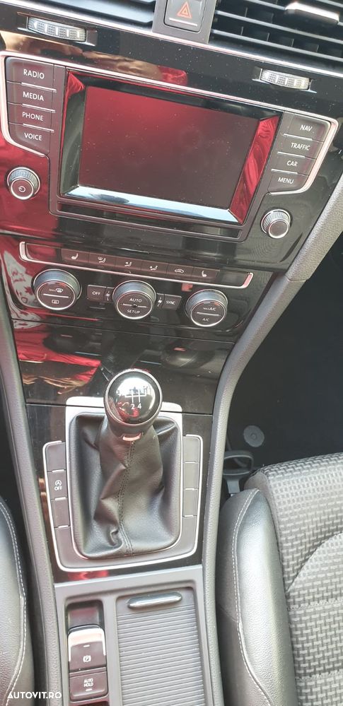 Volkswagen Golf 1.6 TDI BMT Highline - 12