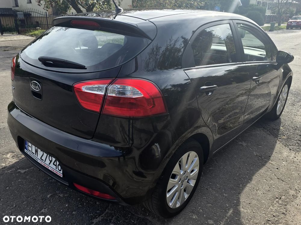Kia Rio - 6