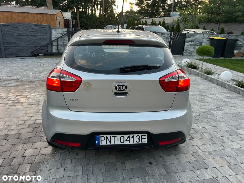 Kia Rio 1.4 M - 3