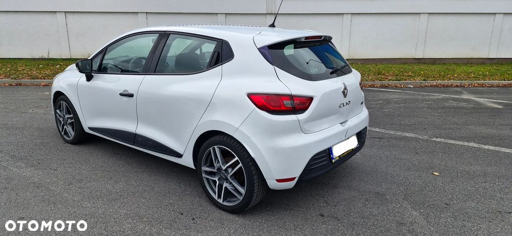 Renault Clio - 21