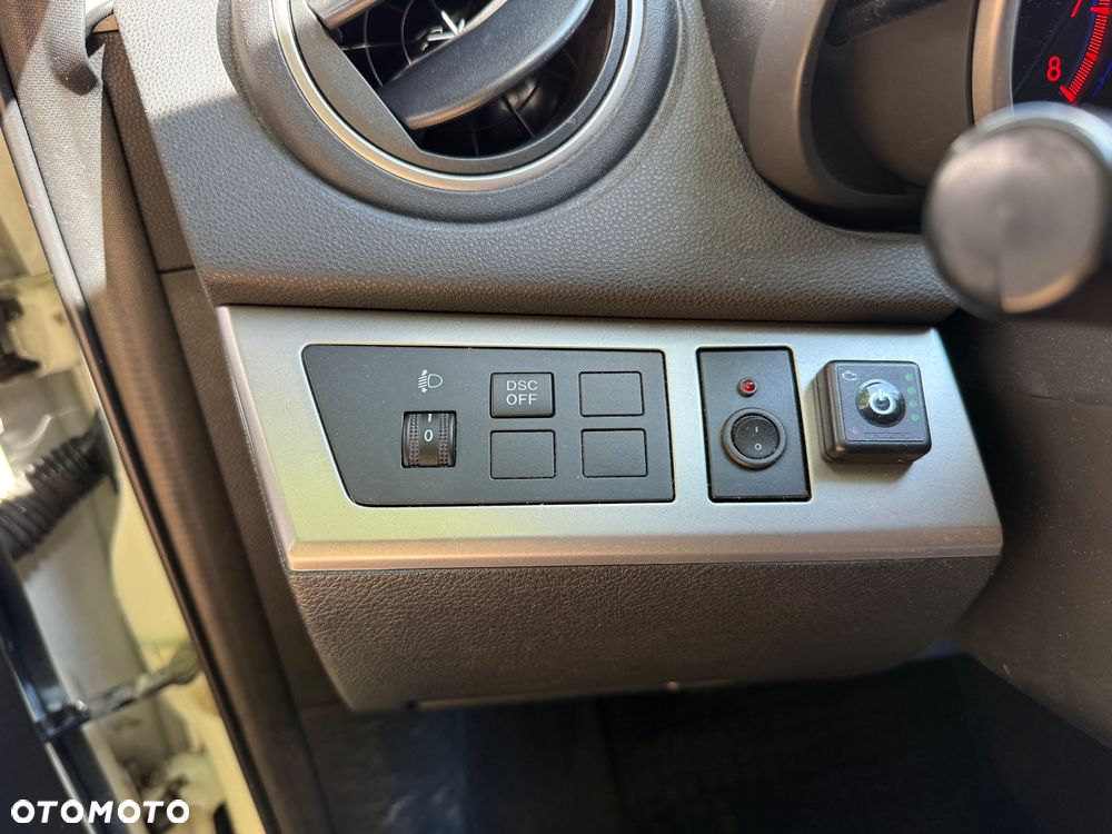 Mazda 3 1.6 Exclusive + - 10