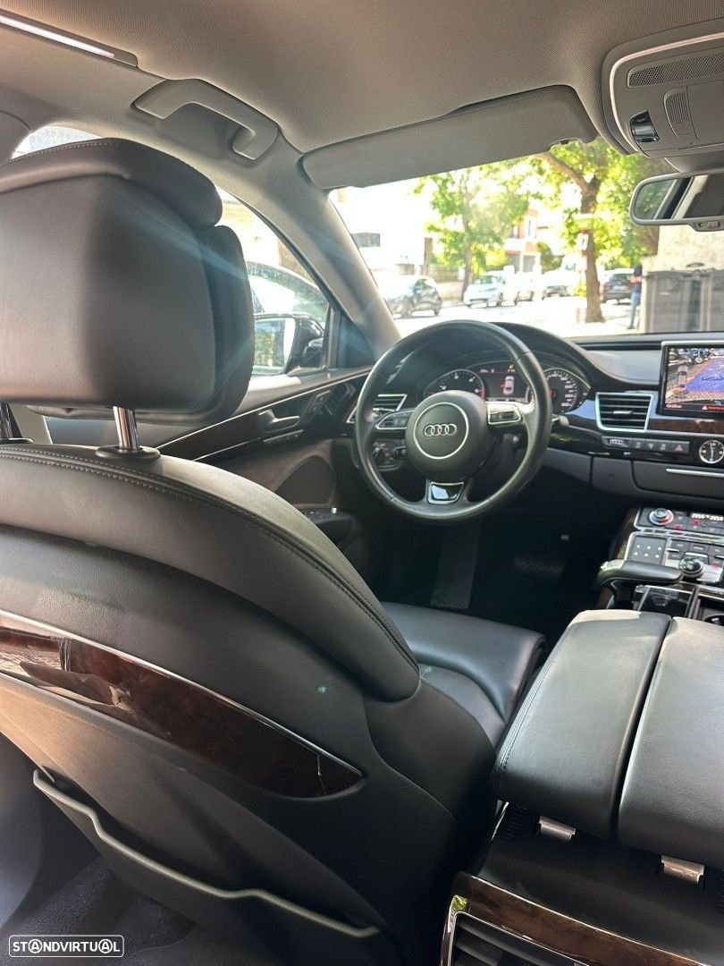Audi A8 - 10