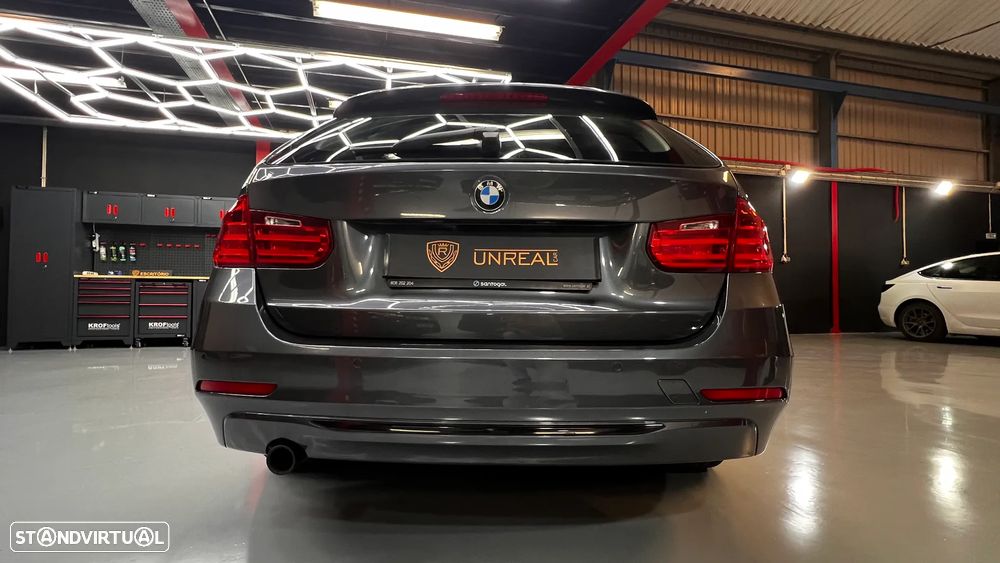 BMW 318 d Touring Auto Line Sport - 12