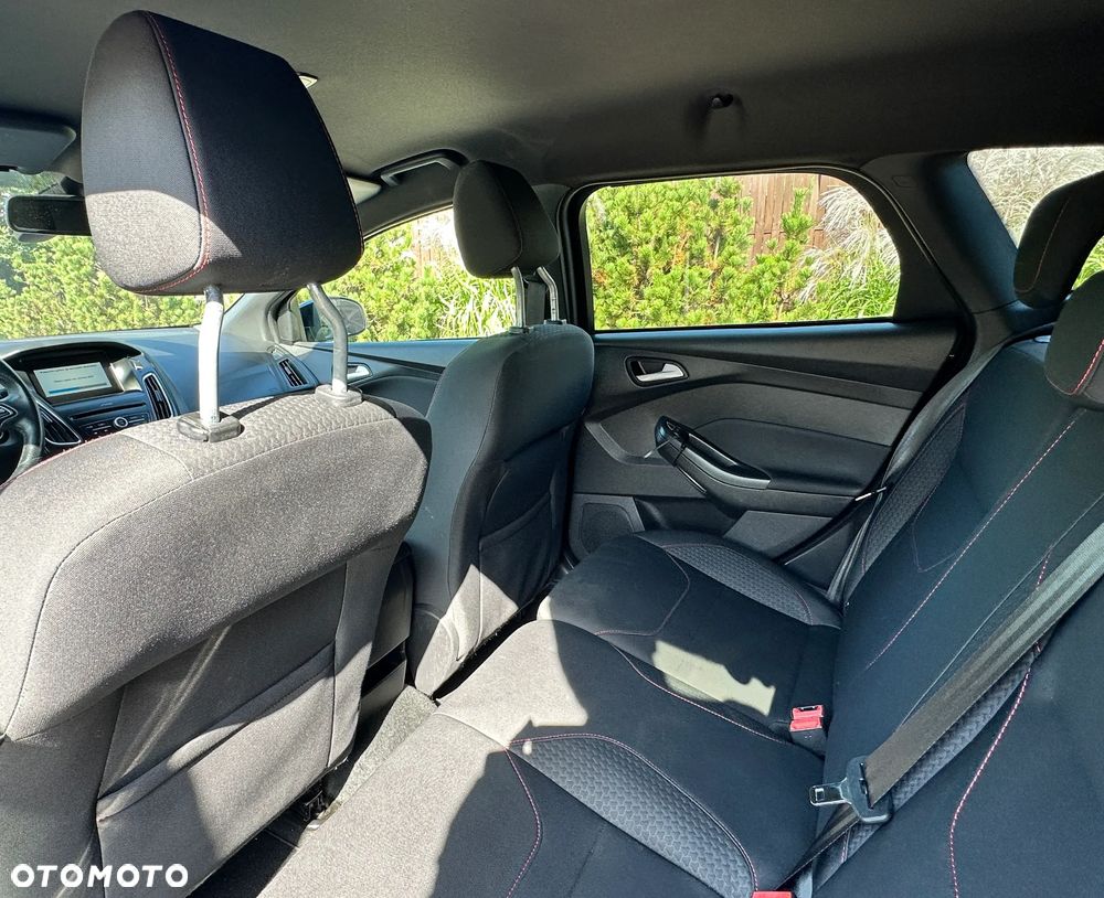 Ford Focus 1.0 EcoBoost ST-Line - 14