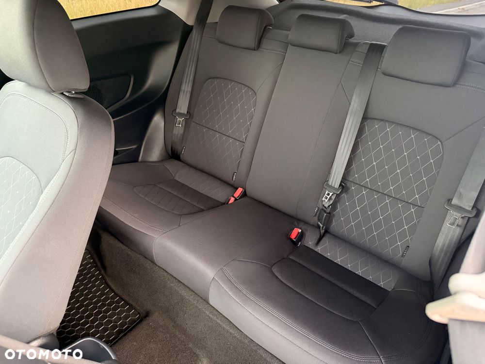 Kia Rio 1.2 L - 25