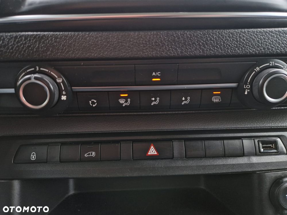 Opel Vivaro - 17