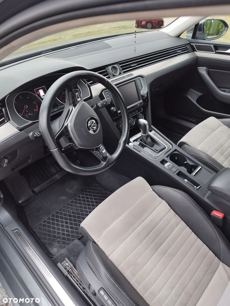 Volkswagen Passat 2.0 TDI SCR 4Mot DSG Highline - 7