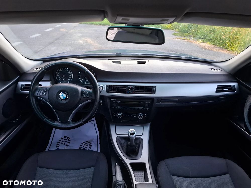 BMW Seria 3 - 11