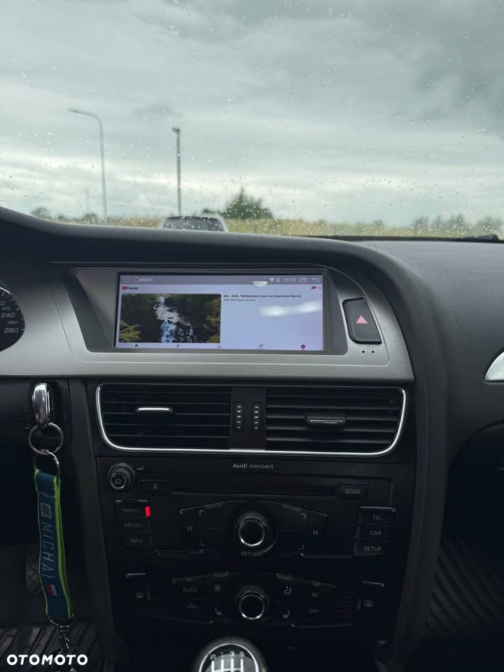 Audi A4 Avant 2.0 TDI - 10