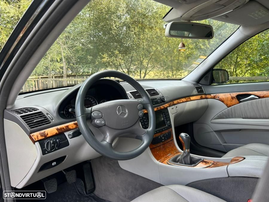 Mercedes-Benz E 220 CDi Elegance - 23
