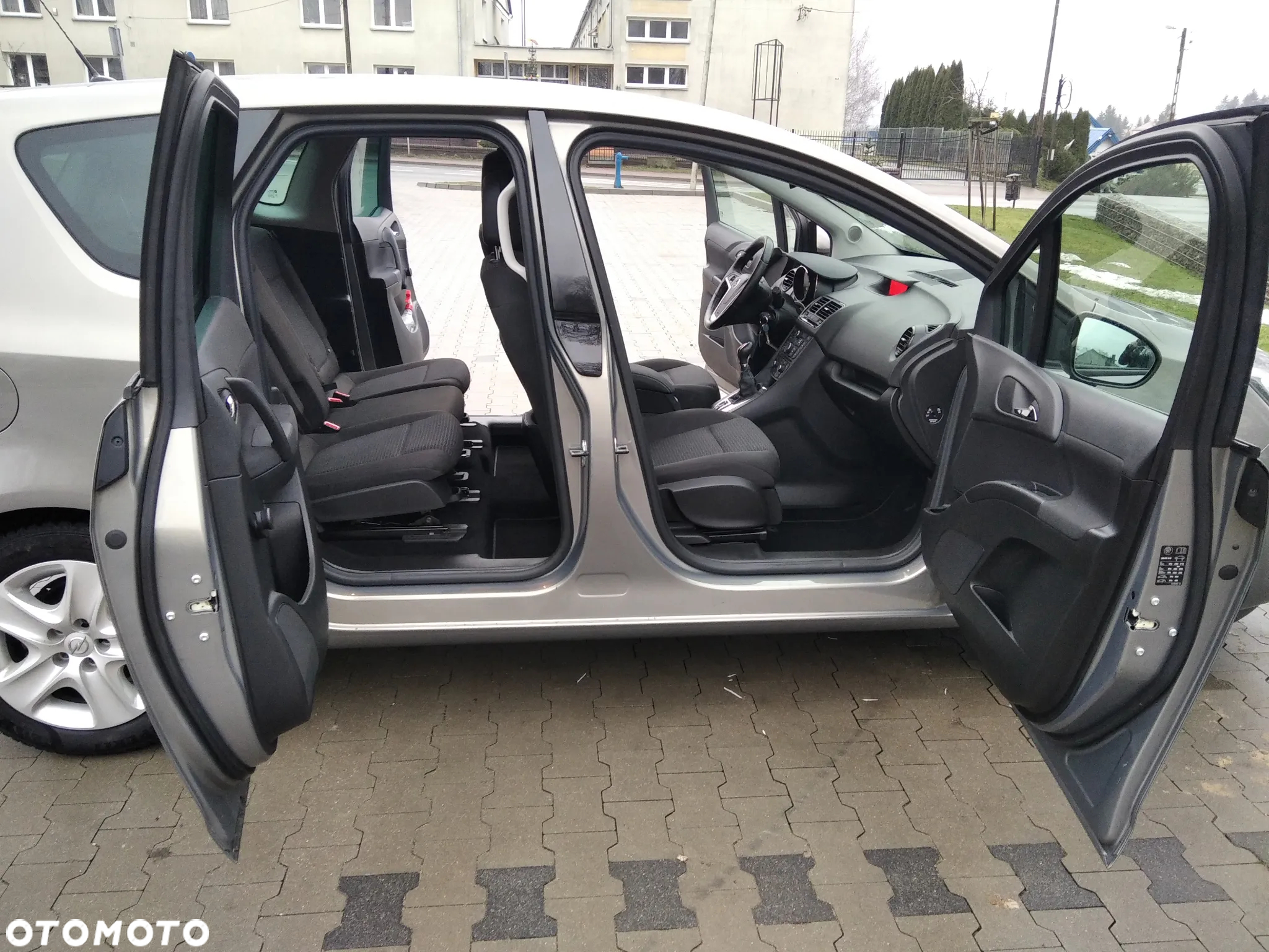 Opel Meriva 1.4 drive - 11