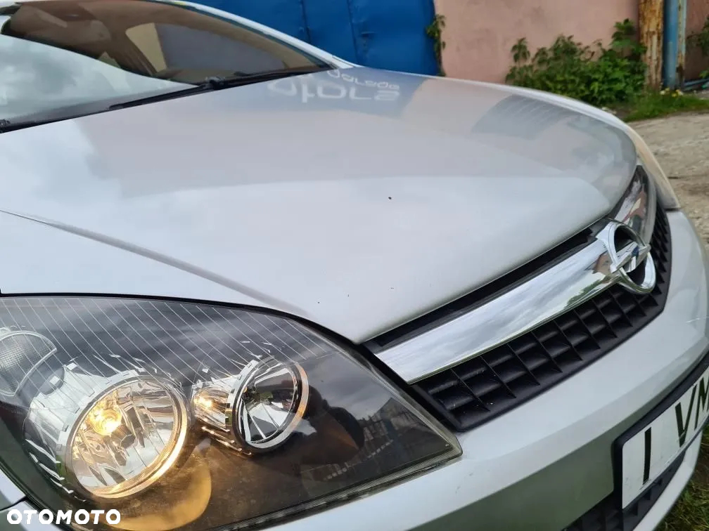 Opel Astra III GTC 1.7 CDTI Essentia - 14
