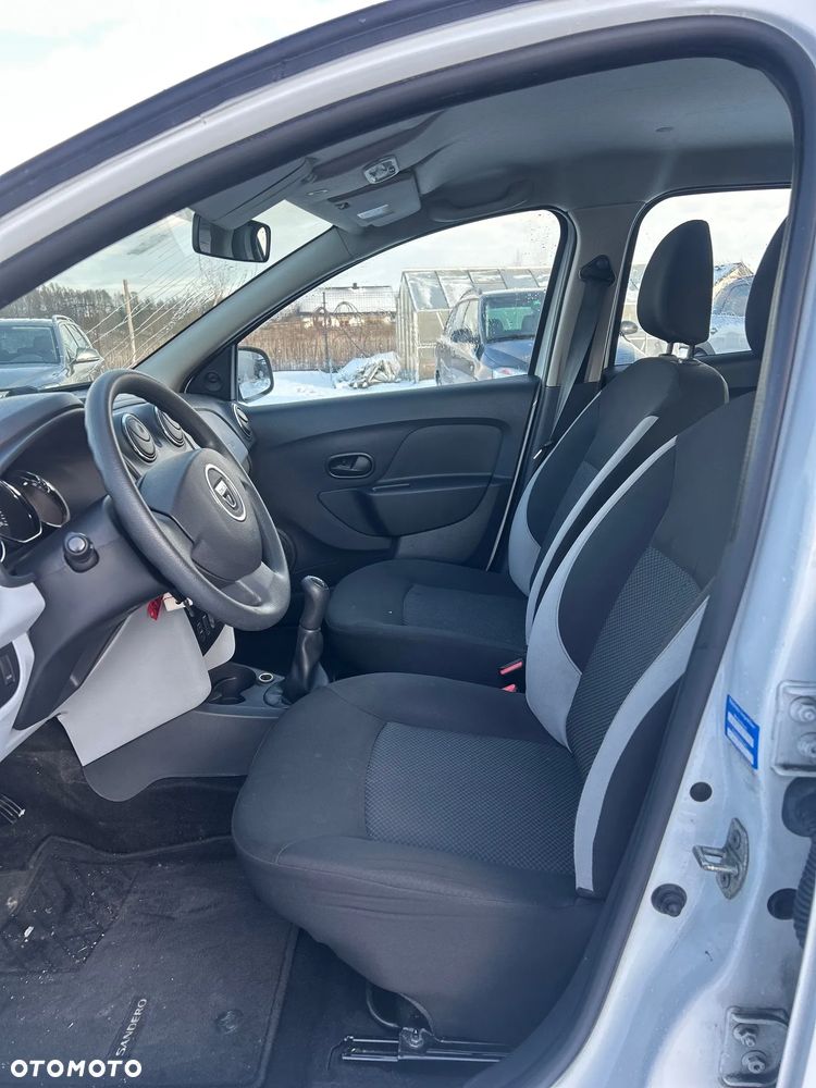 Dacia Sandero - 6