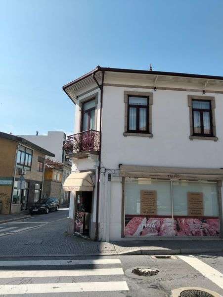 TRESPASSE de TALHO com alvará de Mini Mercado no Centro da MAIA
Opor - Grande imagem: 2/12
