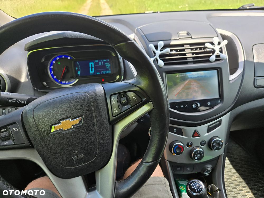 Chevrolet Trax 1.4 T LS - 11